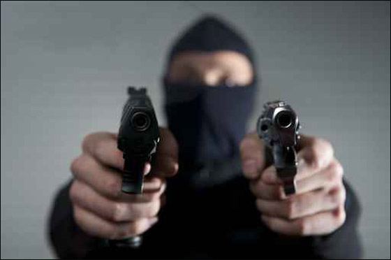 سبعيني قام بالسطو على مصرف.. فسجن 10 سنوات! صورة رقم 1