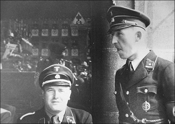 الكشف عن مئات الصور الشخصية لهتلر في مزاد علني! صورة رقم 4 الكشف عن مئات الصور الشخصية لهتلر في مزاد علني! صورة رقم 4