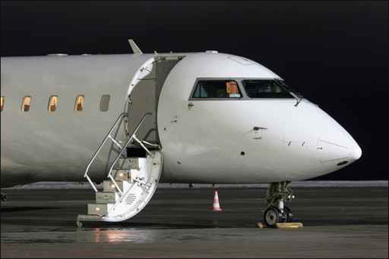 طائرة امريكية تفقد احد ابوابها خلال التحليق! صورة رقم 1 طائرة امريكية تفقد احد ابوابها خلال التحليق! صورة رقم 1