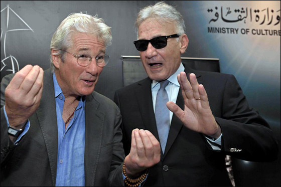 جير: قرار الغزو الأميركي للعراق نتج من ضعف شخصية بوش! صورة رقم 5 جير: قرار الغزو الأميركي للعراق نتج من ضعف شخصية بوش! صورة رقم 5