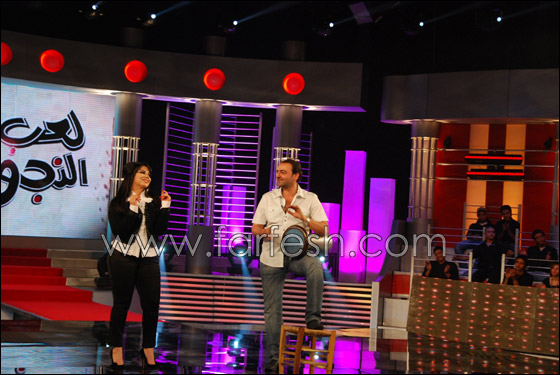 سامر المصري يحرس المرمى وحليمة بولند تسدد الضربات! صورة رقم 2 سامر المصري يحرس المرمى وحليمة بولند تسدد الضربات! صورة رقم 2