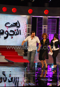 سامر المصري يحرس المرمى وحليمة بولند تسدد الضربات! صورة رقم 1 سامر المصري يحرس المرمى وحليمة بولند تسدد الضربات! صورة رقم 1