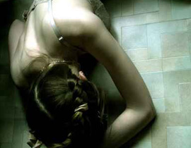 اعتقال مدرس اغتصب طالبة بدلا من اعطائها درسا باللغة الانجليزية! صورة رقم 1