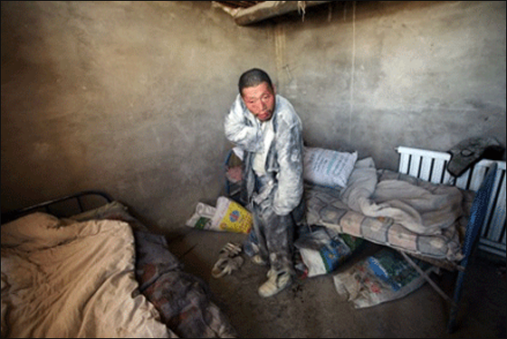 مدير ملجأ صيني يتاجر باشخاص من ذوي الاحتياجات الخاصة!  صورة رقم 7