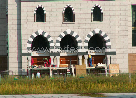 روتردام تفتتح أكبر مسجد في اوروبا يتسع لـ3 آلاف مصلي!  صورة رقم 8