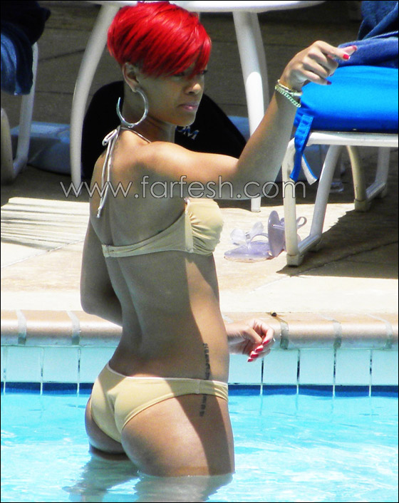 كيم كارديشان صاحبة أفضل مؤخرة لعام 2010! صورة رقم 22 كيم كارديشان صاحبة أفضل مؤخرة لعام 2010! صورة رقم 22