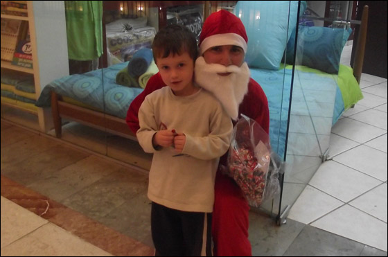 انتهزوا الفرصة.. اليوم بابا نويل يوزع الهدايا في جراند كنيون صورة رقم 11 انتهزوا الفرصة.. اليوم بابا نويل يوزع الهدايا في جراند كنيون صورة رقم 11