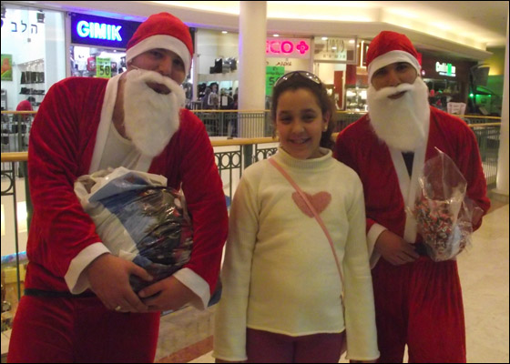 انتهزوا الفرصة.. اليوم بابا نويل يوزع الهدايا في جراند كنيون صورة رقم 13 انتهزوا الفرصة.. اليوم بابا نويل يوزع الهدايا في جراند كنيون صورة رقم 13