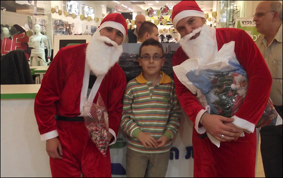 انتهزوا الفرصة.. اليوم بابا نويل يوزع الهدايا في جراند كنيون صورة رقم 30 انتهزوا الفرصة.. اليوم بابا نويل يوزع الهدايا في جراند كنيون صورة رقم 30