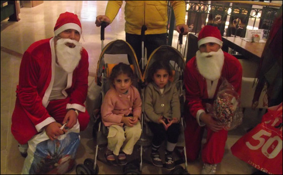 انتهزوا الفرصة.. اليوم بابا نويل يوزع الهدايا في جراند كنيون صورة رقم 34 انتهزوا الفرصة.. اليوم بابا نويل يوزع الهدايا في جراند كنيون صورة رقم 34