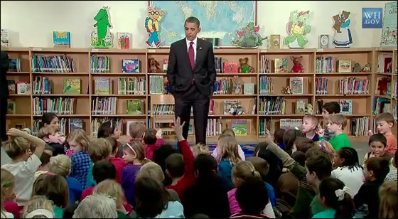 اوباما يؤكد لتلاميذ في السابعة أنه يلتقط غائظ 