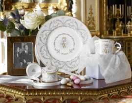 احتفالا بزفاف الأمير ويليام..عرض  قطع مطعمة بالذهب! صورة رقم 1