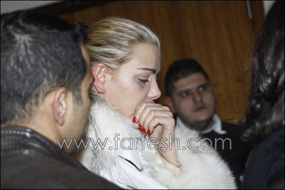 بالأبيض استقبلوه وبالدموع ودعوه.. جثمان سعادة يصل بيروت صورة رقم 6 بالأبيض استقبلوه وبالدموع ودعوه.. جثمان سعادة يصل بيروت صورة رقم 6