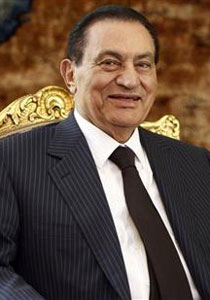  مبارك تلقى عرضا لامتلاك سلاح نووي من الاتحاد السوفييتي المنهار صورة رقم 1