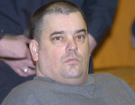 السجن 384 عاما لعدو اللون الاحمر!! صورة رقم 1