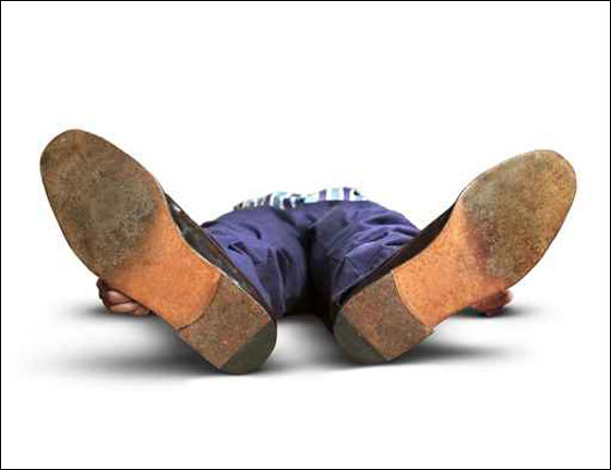 3 ابناء ارادوا الانتقام من والدهم لانه طلق والدتهم.. فمات احدهم! صورة رقم 1