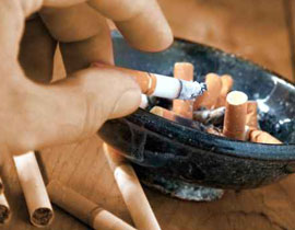 طالب طب متفوق ينتحر عقب اكتشاف والدته انه يدخن السجائر! صورة رقم 1