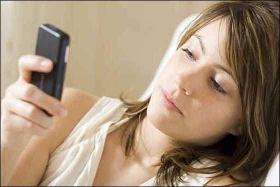 تغريم امارتية بسبب تحرشها بطليقها عبر رسائل مهينة على الجوال! صورة رقم 1