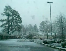 لاول مرة منذ 128 عاما.. اتلانتا تحتفل بالكريسماس والثلوج تكسيها صورة رقم 1