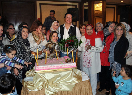 بالصور.. إيمان البحر درويش يرسم البسمة على وجوه المرضى صورة رقم 6 بالصور.. إيمان البحر درويش يرسم البسمة على وجوه المرضى صورة رقم 6