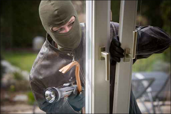 سرقوا المنزل وتركوا رسالة معايدة وشكر!!! صورة رقم 1