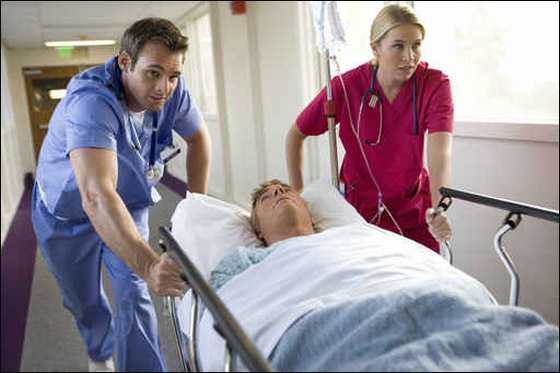 بعد مرور 20 دقيقة على توقف قلبه.. بنجلادشي يعود للحياة! صورة رقم 1