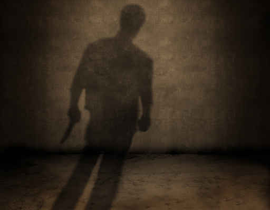 مريض نفسي يقتل امه ويقتلع عينيها في حالة اهتياج! صورة رقم 1