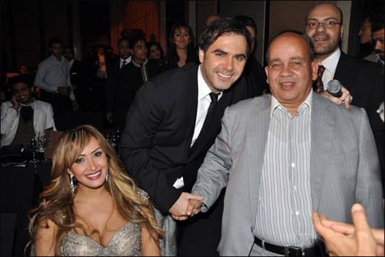 في ليلة رأس السنة.. سامو زين ينافس دينا في الرقص! صورة رقم 9 في ليلة رأس السنة.. سامو زين ينافس دينا في الرقص! صورة رقم 9