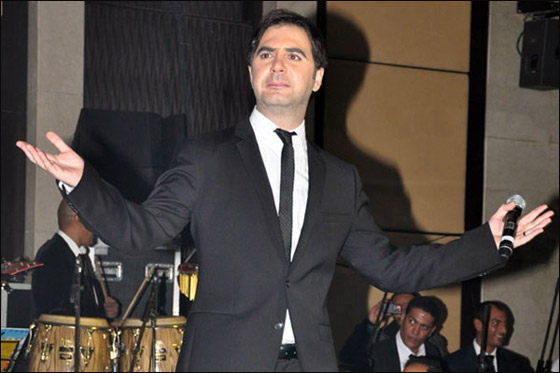 في ليلة رأس السنة.. سامو زين ينافس دينا في الرقص! صورة رقم 3 في ليلة رأس السنة.. سامو زين ينافس دينا في الرقص! صورة رقم 3