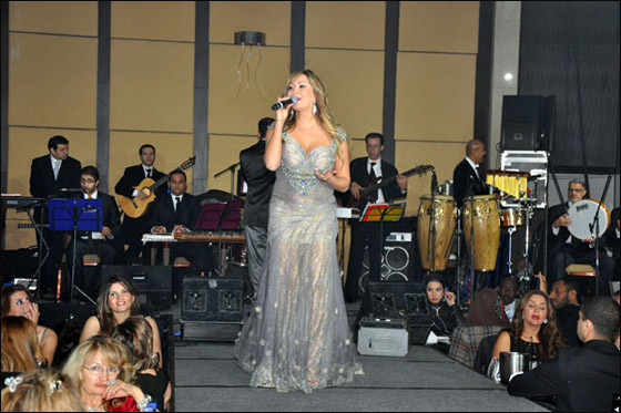 في ليلة رأس السنة.. سامو زين ينافس دينا في الرقص! صورة رقم 8 في ليلة رأس السنة.. سامو زين ينافس دينا في الرقص! صورة رقم 8