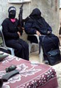 من اجل غزة.. فلسطينيات يتدربن على القتال في الظروف الصعبة! صورة رقم 1