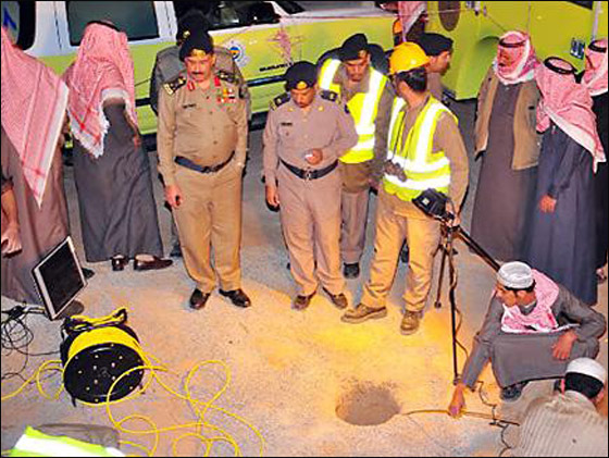 السعودية: فشل 5 فرق من الدفاع المدني في انقاذ فتاة من البئر! صورة رقم 2 السعودية: فشل 5 فرق من الدفاع المدني في انقاذ فتاة من البئر! صورة رقم 2