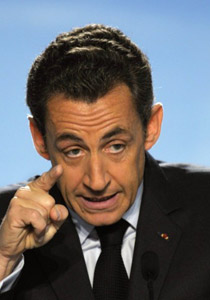 ساركوزي: الاسلام يرفض العنف.. ويتسم باحتضان 