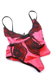 حرمان الرجال من دخول معرض للملابس الداخلية النسائية!! صورة رقم 1