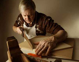 انباء سارة لكبار السن: بريطانيا تلغي السن الافتراضي للمعاش! صورة رقم 1