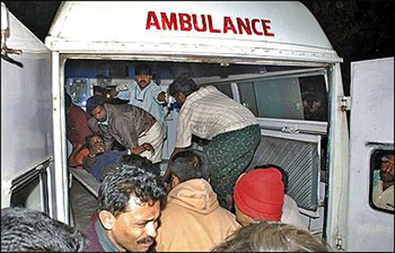 التدافع في احتفال ديني بالهند.. يتسبب بمقتل واصابة 169 شخص! صورة رقم 2