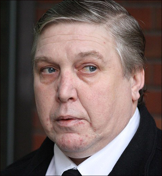 قضمت اذن عشيقها وبصقتها لاطعام كلبها.. والسبب هو الغيرة!! صورة رقم 2 قضمت اذن عشيقها وبصقتها لاطعام كلبها.. والسبب هو الغيرة!! صورة رقم 2