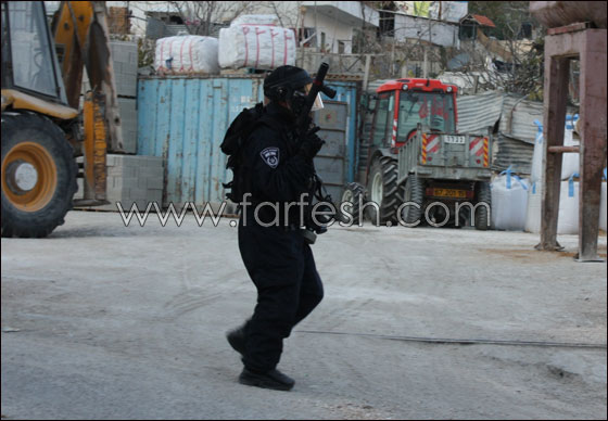 مواجهات في سلوان بعد تجوال رئيس شرطة إسرائيل فيها  صورة رقم 14