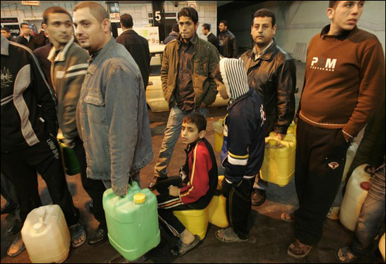 مبارك يكلف رئيس الوزراء الجديد ببدء الحوار مع المعارضة صورة رقم 5