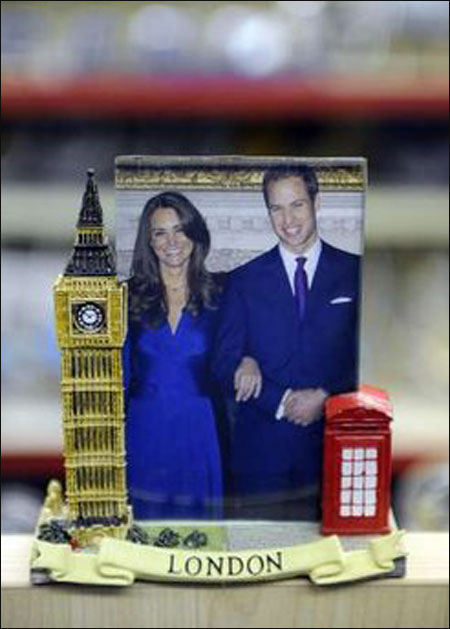 واقيات ذكرية كتذكار لزفاف الامير وليام ولعلاقة ممنوعة ملكية!  صورة رقم 9