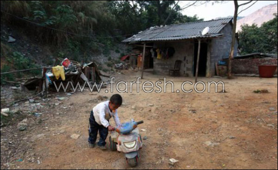 قصة مدهشة عن يتيم ينبذه مجتمعه لمرضه ويعيش وحيدا!  صورة رقم 9