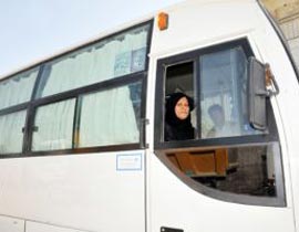 البحرين: سيدة تحصل على رخصة قيادة تقيلة خلال 16 ساعة فقط! صورة رقم 1