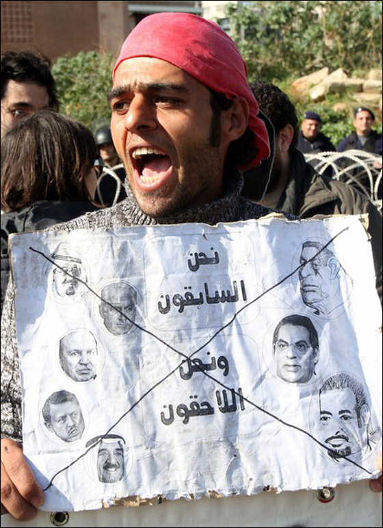 مظاهرات ميدان التحرير مستمرة والاخوان المسلمين متمسكين بمطالب المتظاهرين صورة رقم 11