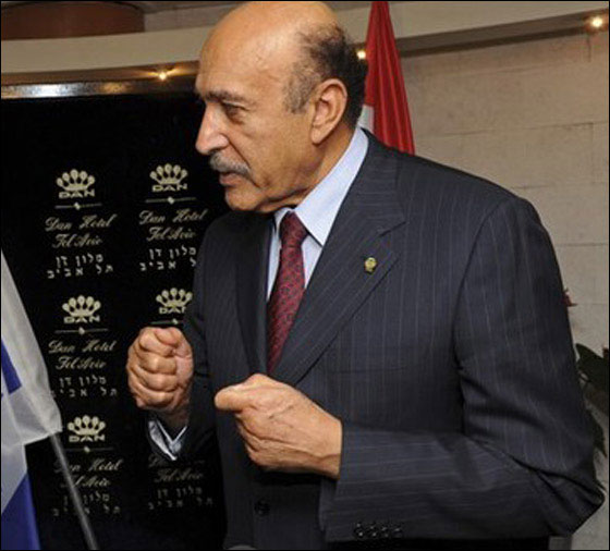 عمر سليمان مرشح مفضل لاسرائيل ويتواصل معها عبر هاتف احمر! صورة رقم 1 عمر سليمان مرشح مفضل لاسرائيل ويتواصل معها عبر هاتف احمر! صورة رقم 1