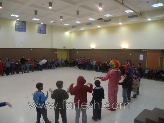 كوكو ريكو من جراند كنيون يزور أطفال بير المكسور  صورة رقم 1