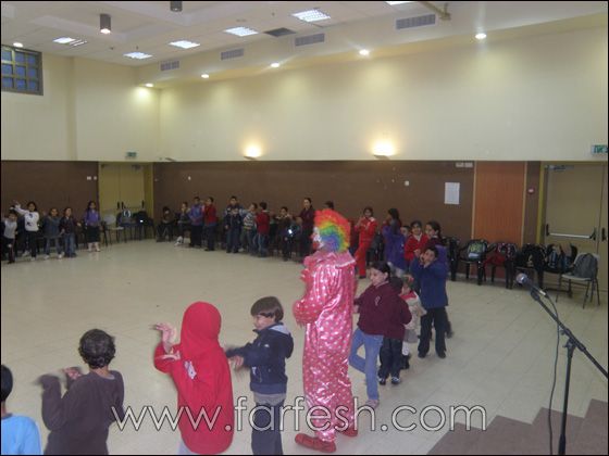 كوكو ريكو من جراند كنيون يزور أطفال بير المكسور  صورة رقم 2