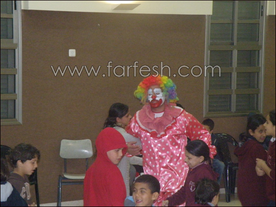 كوكو ريكو من جراند كنيون يزور أطفال بير المكسور  صورة رقم 9