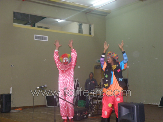 كوكو ريكو من جراند كنيون يزور أطفال بير المكسور  صورة رقم 8