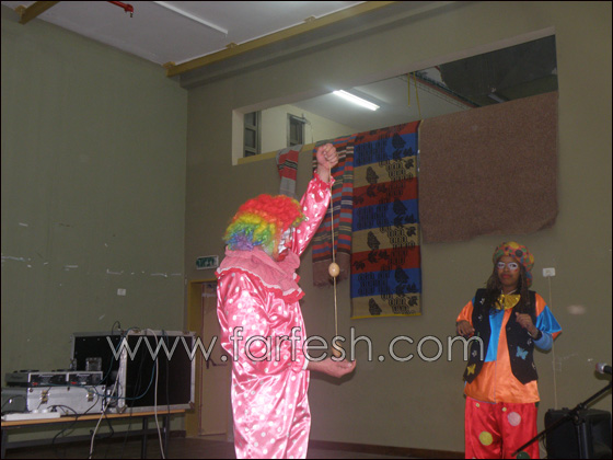 كوكو ريكو من جراند كنيون يزور أطفال بير المكسور  صورة رقم 7