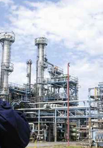 ويكليكس: القدرة السعودية على ضخ النفط مبالغ فيه صورة رقم 1